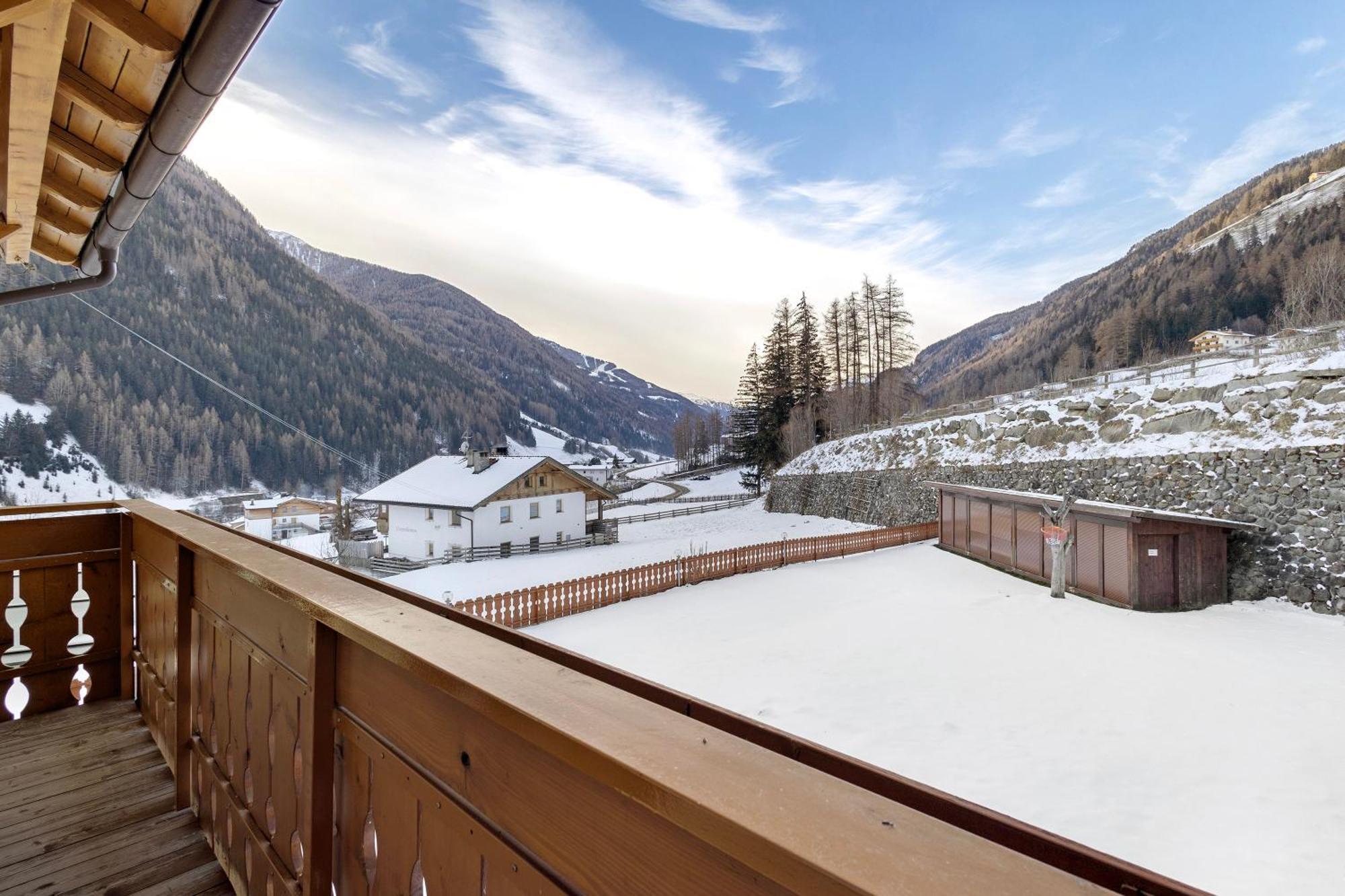Pension Waldheim Apartments San Giacomo  Buitenkant foto